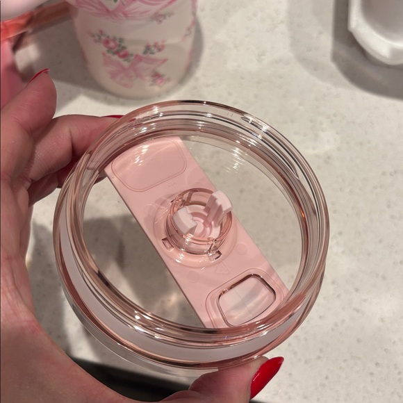 Stanley x LoveShackFancy 40 oz tumbler - Picture 7 of 10